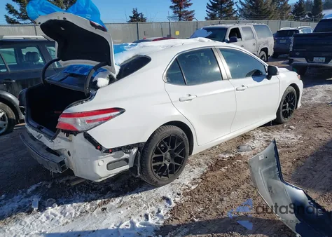 2018 Toyota Camry Le из США, поврежденный, VIN 4T1B11HK0JU075191